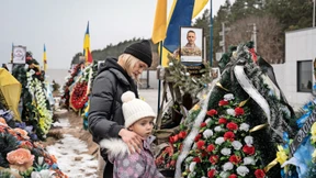 Der Krieg ist abseits der Front ein ständiger Begleiter