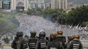 Oppositionsführer prangert Verhaftungen von Militärangehörigen an