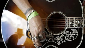 Die Gitarre ist jederzeit griffbereit