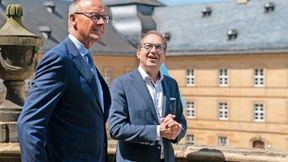 Eigenlob und wohlwollende Worte