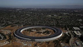 Facebook lässt Mitarbeitern freie Wahl – Apple ruft sie zurück