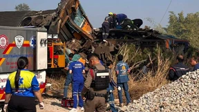 Mindestens 19 Tote bei Zugunglück