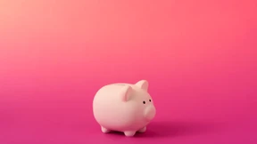 Die Masche mit pinken Geldkursen