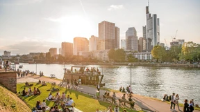 Für Banken und Versicherungen wird es ernst