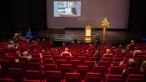 Leere Ränge, leerer Stream