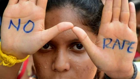 Indischer Abgeordneter droht mit Vergewaltigung