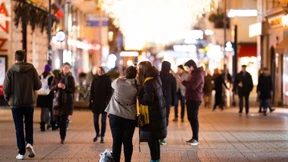 Österreicher decken sich vor dem neuen Lockdown ein