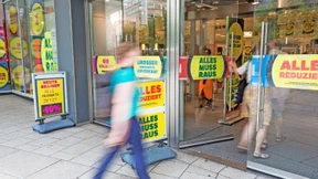 Grußkarten und Knöpfe zum Abschied