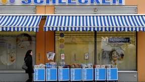 Schlecker entlässt die Hälfte der Mitarbeiter