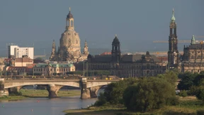 Betrunkener Amerikaner zeigt Hitlergruß und wird verprügelt