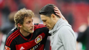 Mit dem Rücken zur Wand