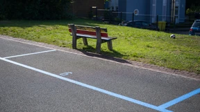 Selbstaufgemalte Parkbuchten werden von Stadt gefräst