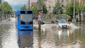 Hagel, Sturm, Regen in weiten Teilen des Landes