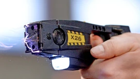 Wie sinnvoll sind Taser im Polizeieinsatz?
