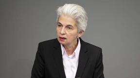 Strack-Zimmermann tritt als Spitzenkandidatin bei Europawahl an