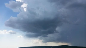 Unwetterartige Regenfälle und Hochwassergefahr
