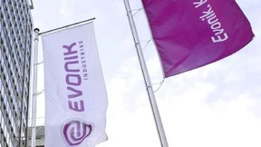 Evonik will vor der Sommerpause an die Börse
