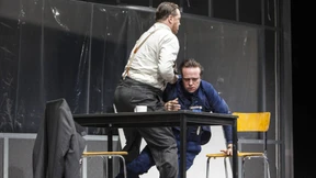 Die Geschichte von einem Absturz ohne Ende