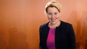 Familienministerin Giffey stellt Rücktritt in Aussicht