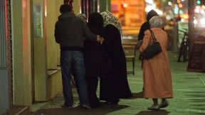 Mann erschießt Ehefrau und sich selbst vor den Augen der Kinder