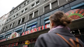 Mit Gehaltsnachweis ins Rotlichtviertel