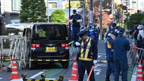 Auto fährt in Zaun vor israelischer Botschaft in Tokio