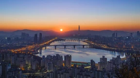 Zum Dessert bitte einmal Reiskuchen mit Erleuchtung