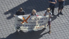 Autoindustrie plant Diskussion mit Kritikern