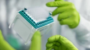 Biontech mit Liefervereinbarung, Curevac mit Partner