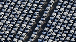 Deutlich mehr E-Autos und Hybride zugelassen