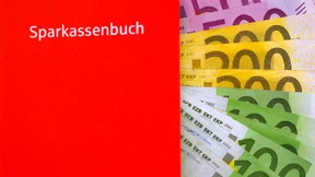 Historisch niedrige Zinsen kosten Deutschlands Sparer Milliarden