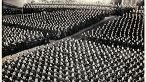 Die Schreie der Niedergewalzten gellten noch lange