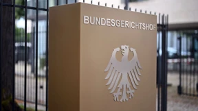 Ein Schlag in die Magengrube