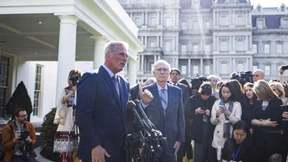 Nur McCarthy will nichts versprechen