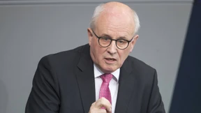 Kauder rechnet mit Verfassungsklage