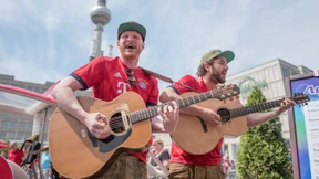 Fans bringen sich in Stimmung