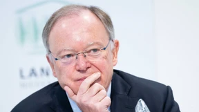 Landesvater zwischen Volkswagen und Corona-Krise