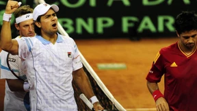 Argentinien bleibt im Spiel