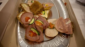 Offenbach streicht Geld für Sitzungsbrötchen