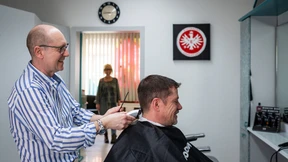 Friseure in der Zwickmühle