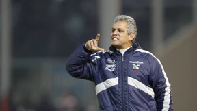 Ein Mann für die Ordnung im Laden