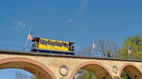 Nur mit Maske auf den Neroberg