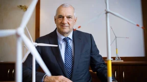 Ein Windmüller ängstigt seine Geldgeber