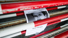 Zwei Männer in Radlerhosen