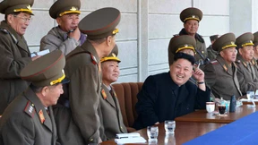 Nordkorea feuert 30 Kurzstreckenraketen ab