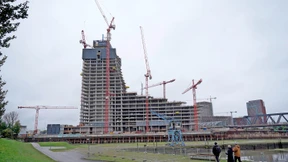 Die Baustelle für den „Elbtower“ steht still