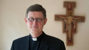 In der Hauptstadt der Heiden