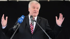 Seehofer will „vernünftige Debatte“ über Rente mit 63