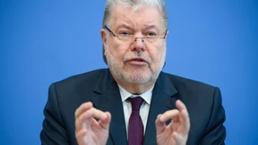 Kurt Beck will Bundesländer fusionieren