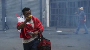 Polizei setzt Tränengas gegen Demonstranten ein